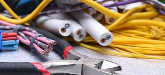 Скрытая электропроводка в деревянном доме
